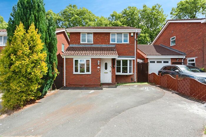 4 Bedroom Property To Rent In Stableford Close, Birmingham, B32