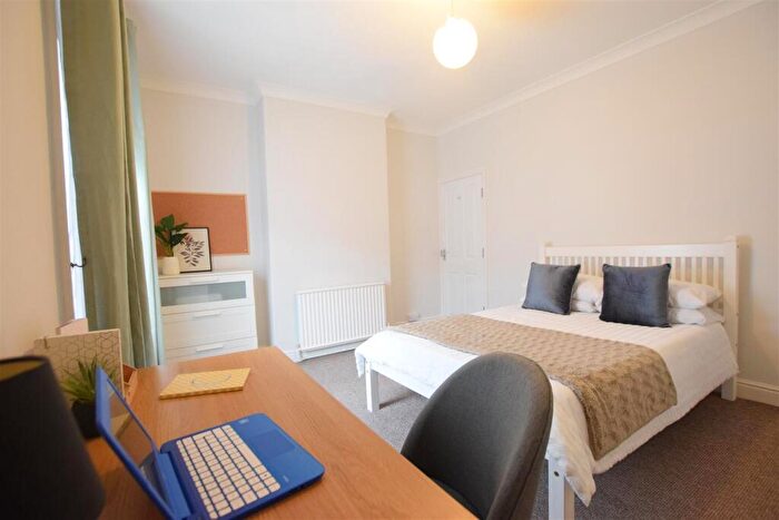 4 Bedroom Terraced House To Rent In Sibthorp Street - Student House - /, LN5