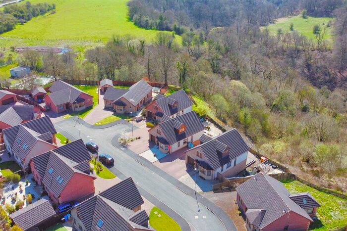5 Bedroom Detached House For Sale In Glenavon Court, Larkhall, ML9