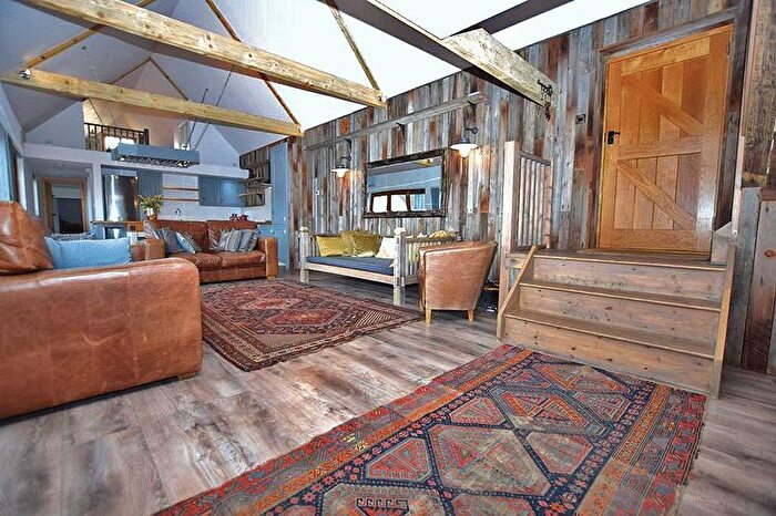 5 Bedroom Cottage To Rent In The Street, Boxley, Maidstone, ME14