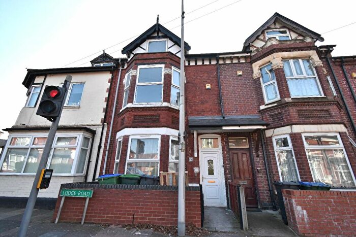 5 Bedroom Terraced House To Rent In Lodge Road, West Bromwich, B70