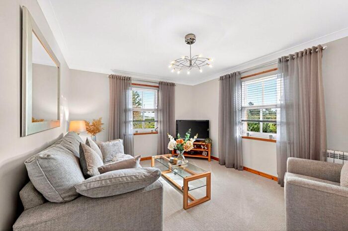 2 Bedroom Property For Sale In Watson Green, Livingston, EH54