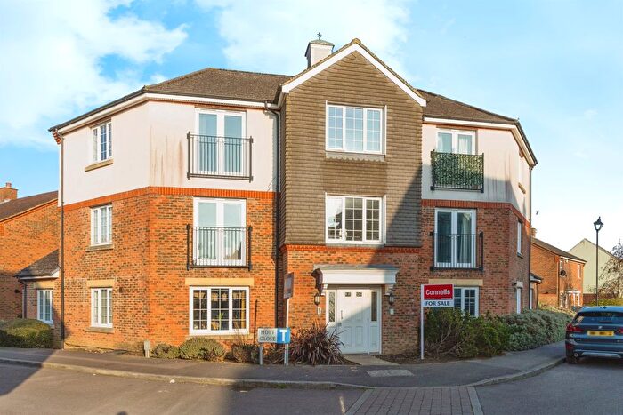 1 Bedroom Flat For Sale In Holt Close, Singleton, Ashford, TN23