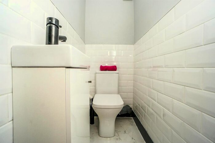 1 Bedroom Flat For Sale In Bohemia Road, St. Leonards-On-Sea, TN37