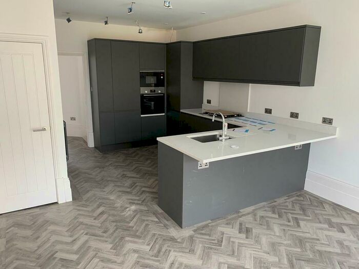 4 Bedroom Terraced House To Rent In Bedford Road, East Ham, London, E6