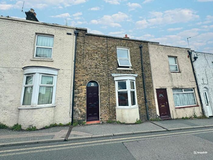 2 Bedroom Terraced House To Rent In Chatham Street, Ramsgate, CT11
