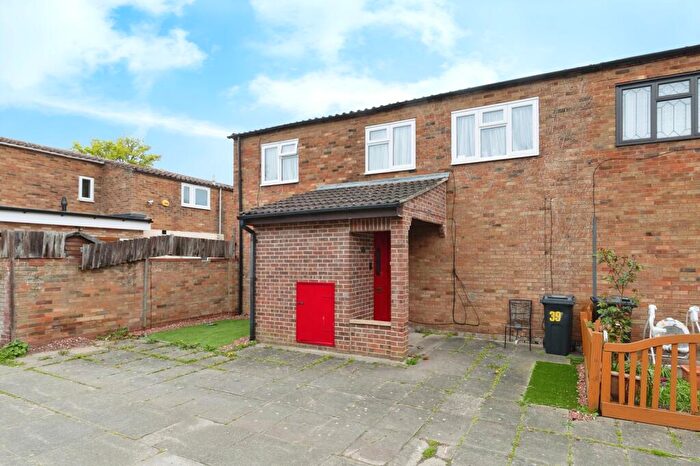 3 Bedroom End Of Terrace House For Sale In Buckerills, Basildon, Essex, SS13