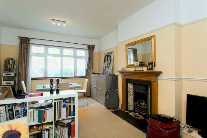 2 Bedroom Flat To Rent In Hornsey Lane, Highgate, N6