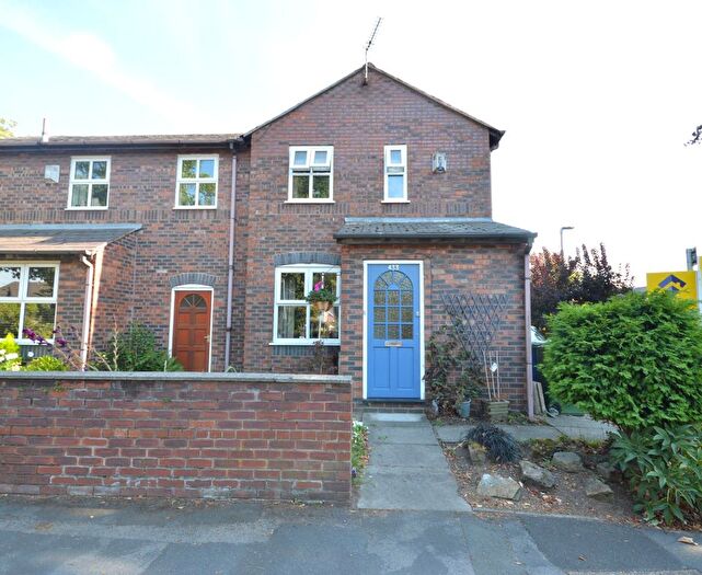 2 Bedroom End Of Terrace House For Sale In Didsbury Road, Stockport, SK4