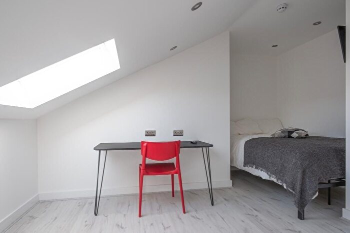 3 Bedroom Semi-Detached House To Rent In Winn Street, Lincoln, LN2