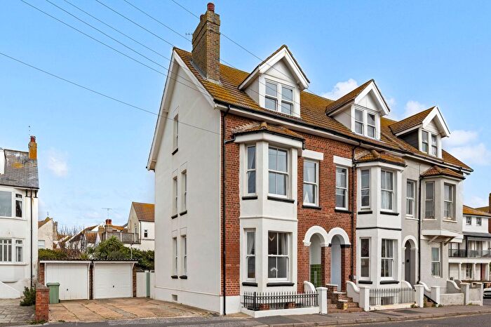 3 Bedroom End Of Terrace House For Sale In Steyne Road, Seaford, BN25