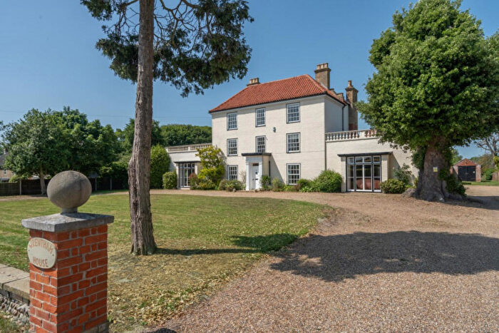 8 Bedroom Detached House For Sale In Southwold Road, Beccles, NR34