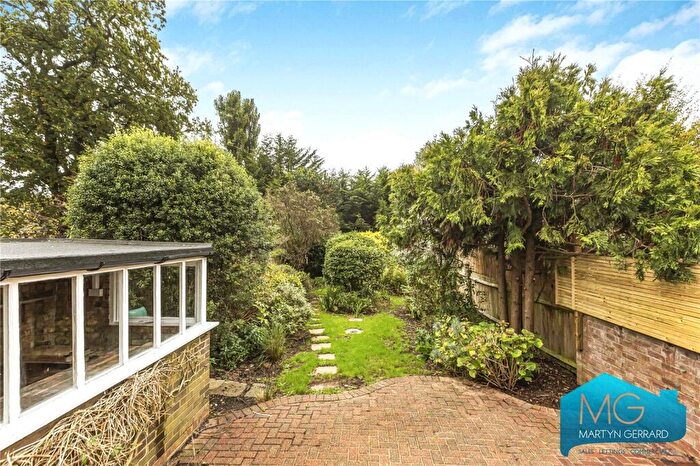 5 Bedroom Semi-Detached House To Rent In Pollard Road, Whetstone, London, N20