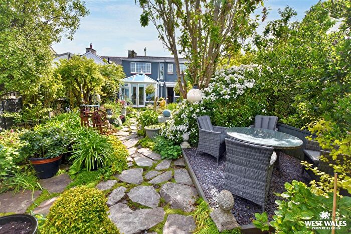 4 Bedroom Terraced House For Sale In East Back, Pembroke, SA71