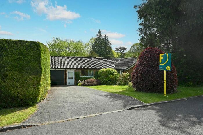 3 Bedroom Bungalow To Rent In Merrow Chase, Merrow, Guildford, GU1