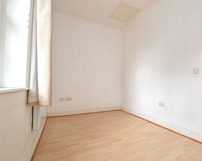 2 Bedroom Bungalow For Sale In The Crescent, Gloucester, Gloucestershire, GL1