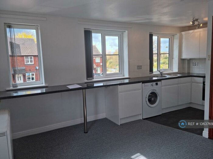 1 Bedroom Flat To Rent In Stamford Road, Macclesfield, SK11