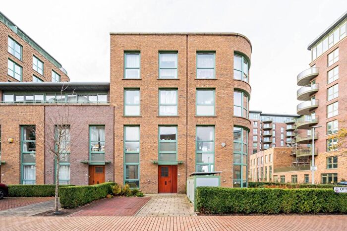 2 Bedroom Flat For Sale In Ottley Drive, Blackheath, London, SE3