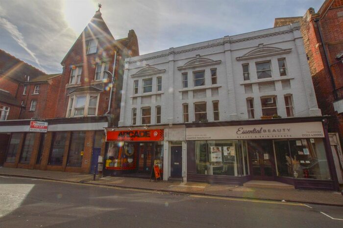 1 Bedroom Maisonette To Rent In South Street, Eastbourne, BN21