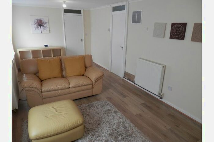 1 Bedroom Flat To Rent In Tibbats Close, Quinton, Birmingham, B32