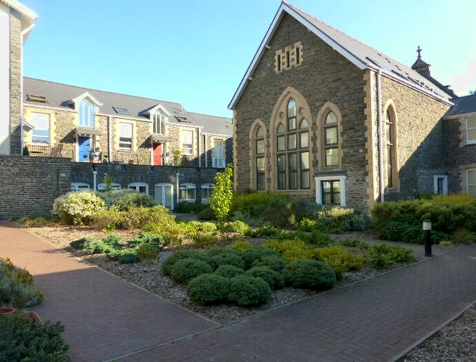 1 Bedroom Maisonette To Rent In Llys Ardwyn, St Davids Road, Aberystwyth, Ceredigion SY23