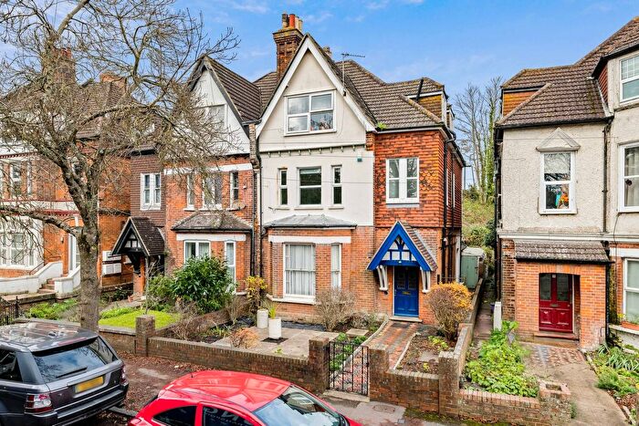 1 Bedroom Flat To Rent In Kingsnorth Gardens, Folkestone, CT20