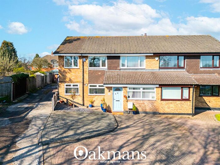 4 Bedroom Semi Detached House For Sale In Exe Croft, Birmingham, West Midlands, B31