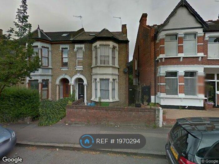 1 Bedroom Flat To Rent In Sylvan Road, Wanstead, E11