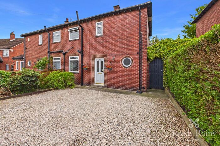 2 Bedroom Semi Detached House For Sale In Windsor Crescent, Rothwell, Leeds, West Yorkshire, LS26
