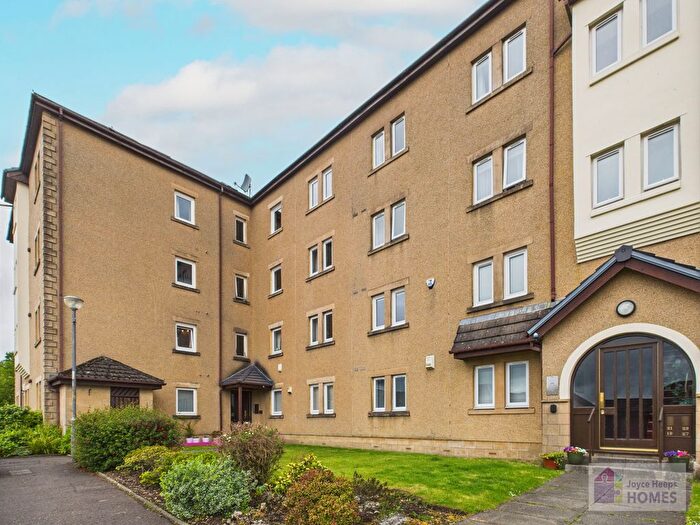 3 Bedroom Flat For Sale In Innes Court, Stewartfield, East Kilbride, G74