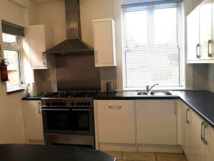 5 Bedroom Property To Rent In Portswood Road, Southampton, SO17