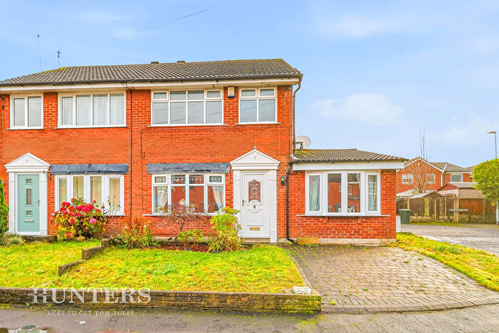 4 Bedroom Semi-Detached House For Sale In Bealcroft Close, Milnrow, OL16