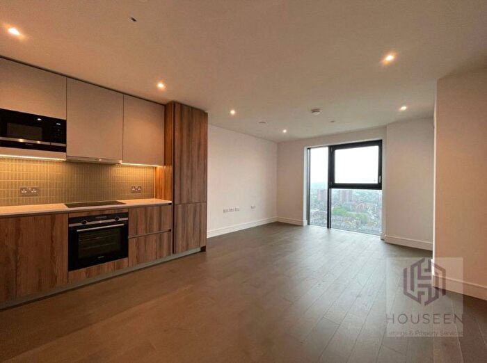 1 Bedroom Flat To Rent In Hewson Way, London, SE17