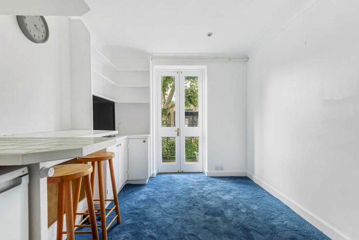 Studio To Rent In Lexham Gardens, Kensington, W8