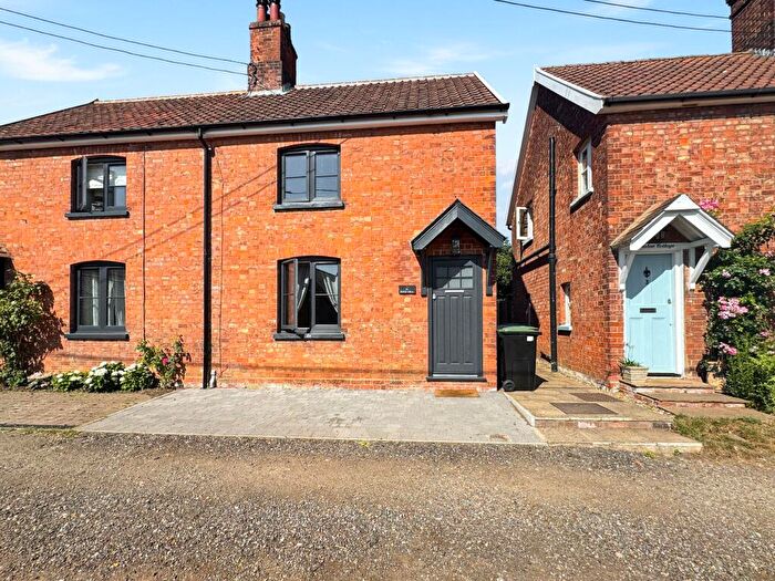 3 Bedroom Semi Detached House To Rent In Deben Lane, Waldringfield, IP12