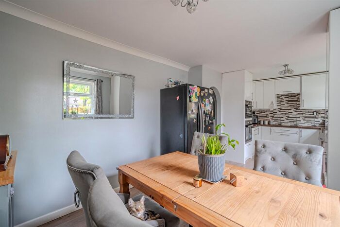 3 Bedroom Terraced House For Sale In Brynglas, Hollybush, Cwmbran, NP44