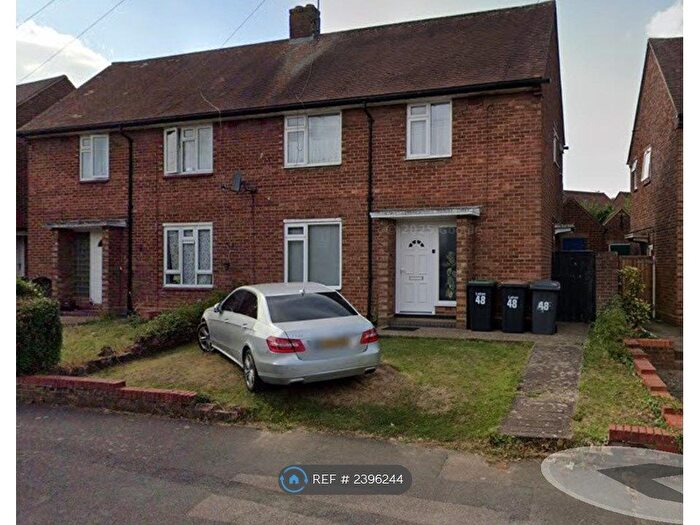 4 Bedroom Semi-Detached House To Rent In Cowridge Crescent, Luton, LU2
