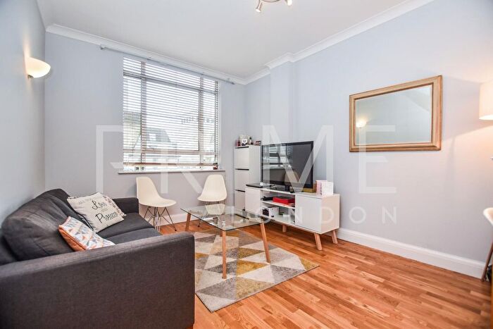 1 Bedroom Flat To Rent In North Block, County Hall Apartments, South Bank, SE1