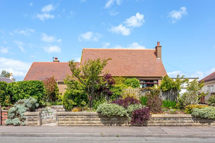4 Bedroom Detached House For Sale In Liberton Drive, Edinburgh, EH16