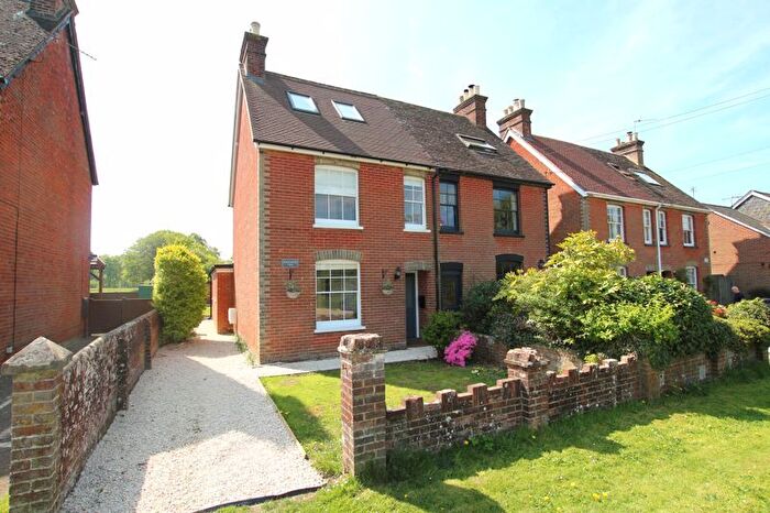 3 Bedroom Semi-Detached House For Sale In Smithwood Common, Cranleigh, GU6