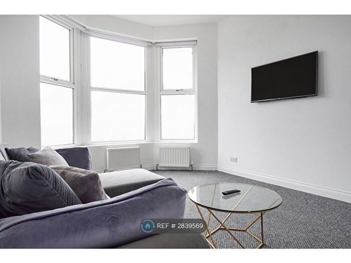 1 Bedroom Flat To Rent In Arnside Crescent, Morecambe, LA4