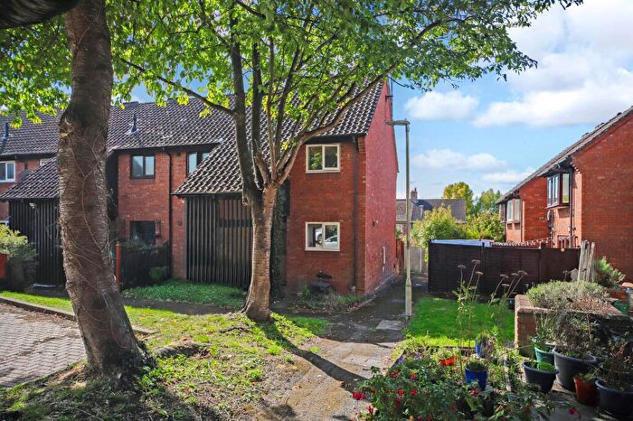 2 Bedroom House To Rent In Bushells Wharf, Tring, HP23