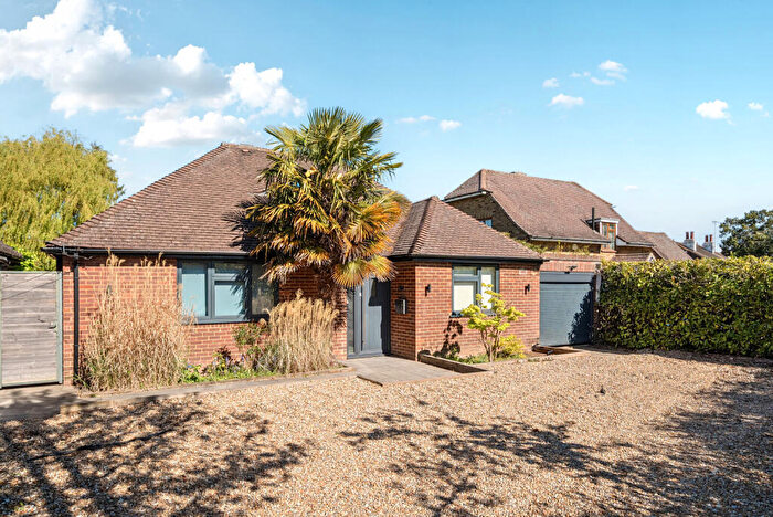 4 Bedroom House To Rent In East Lane, West Horsley, KT24