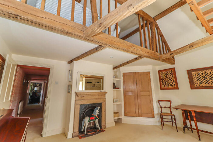 4 Bedroom Detached House For Sale In Livery Road, Winterslow, Salisbury, Wiltshire, SP5