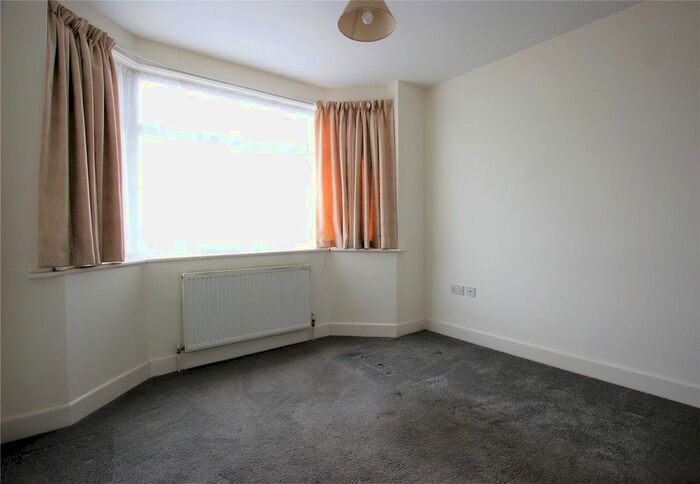 3 Bedroom Bungalow To Rent In Ashmore Avenue, Poole, Dorset, BH15