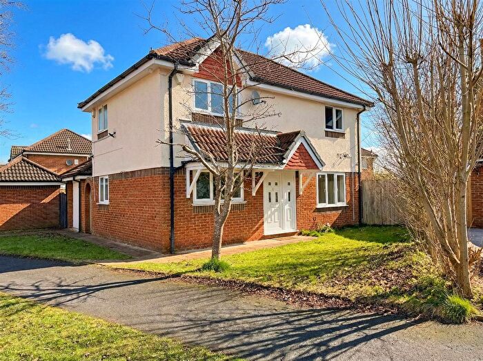 3 Bedroom Detached House For Sale In Thurlestone Road, Altrincham, WA14