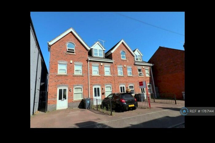 4 Bedroom End Of Terrace House To Rent In Chambers Street, Crewe, CW2