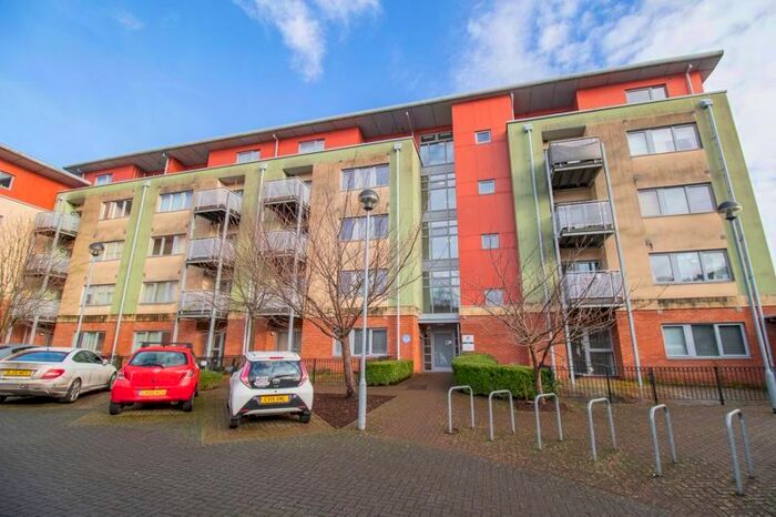 1 Bedroom Flat For Sale In Backfields Lane, Bristol, BS2