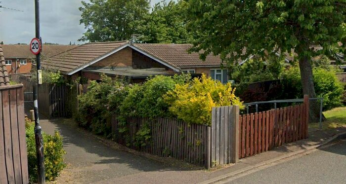 3 Bedroom Terraced Bungalow To Rent In Lewes Gardens, Bedford, MK41
