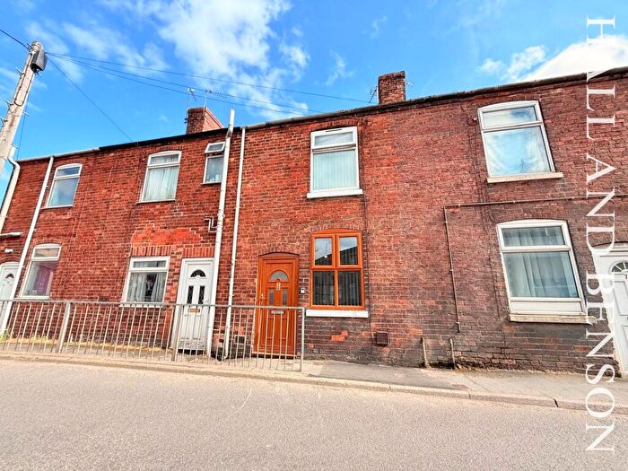 2 Bedroom House To Rent In Main Road, Leabrooks, Alfreton, DE55